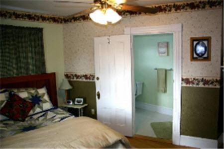 The Young House Bed And Breakfast 밀리노켓 객실 사진